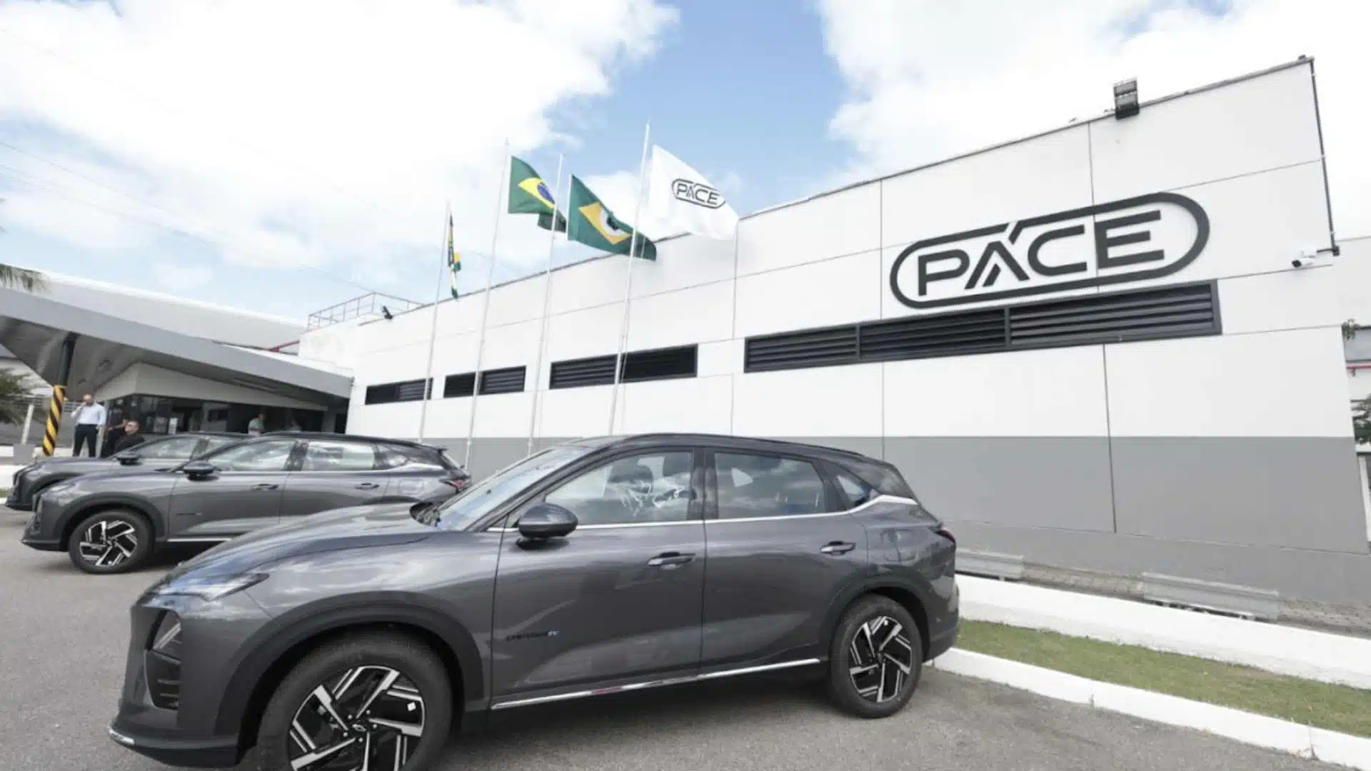 GM estuda fabricar baterias elétricas no Ceará e pode dobrar produção em Horizonte para 50 mil veículos ao ano