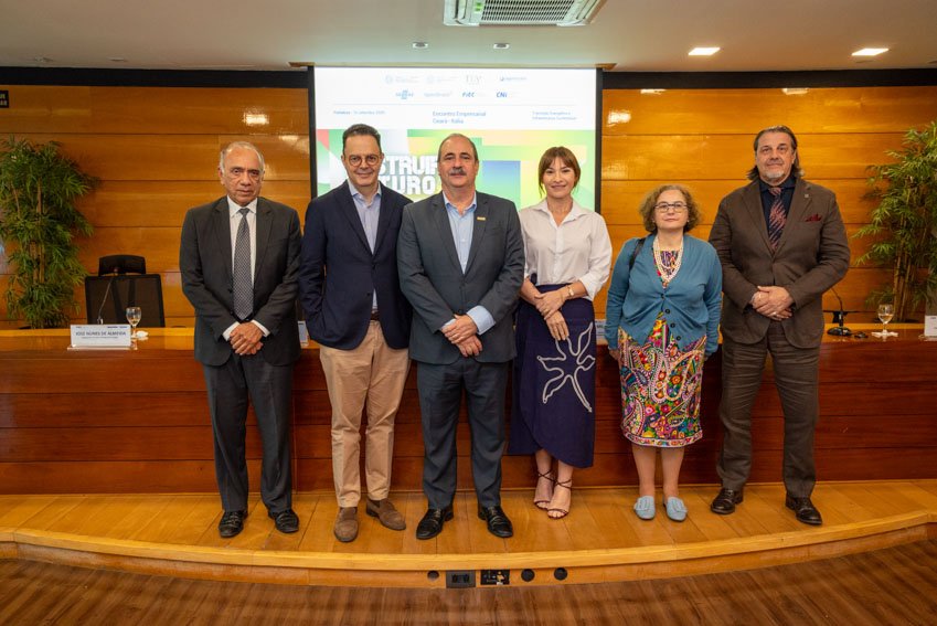 Itália de olho no Ceará: delegação visita FIEC e discute investimentos em data centers, hidrogênio verde e energia